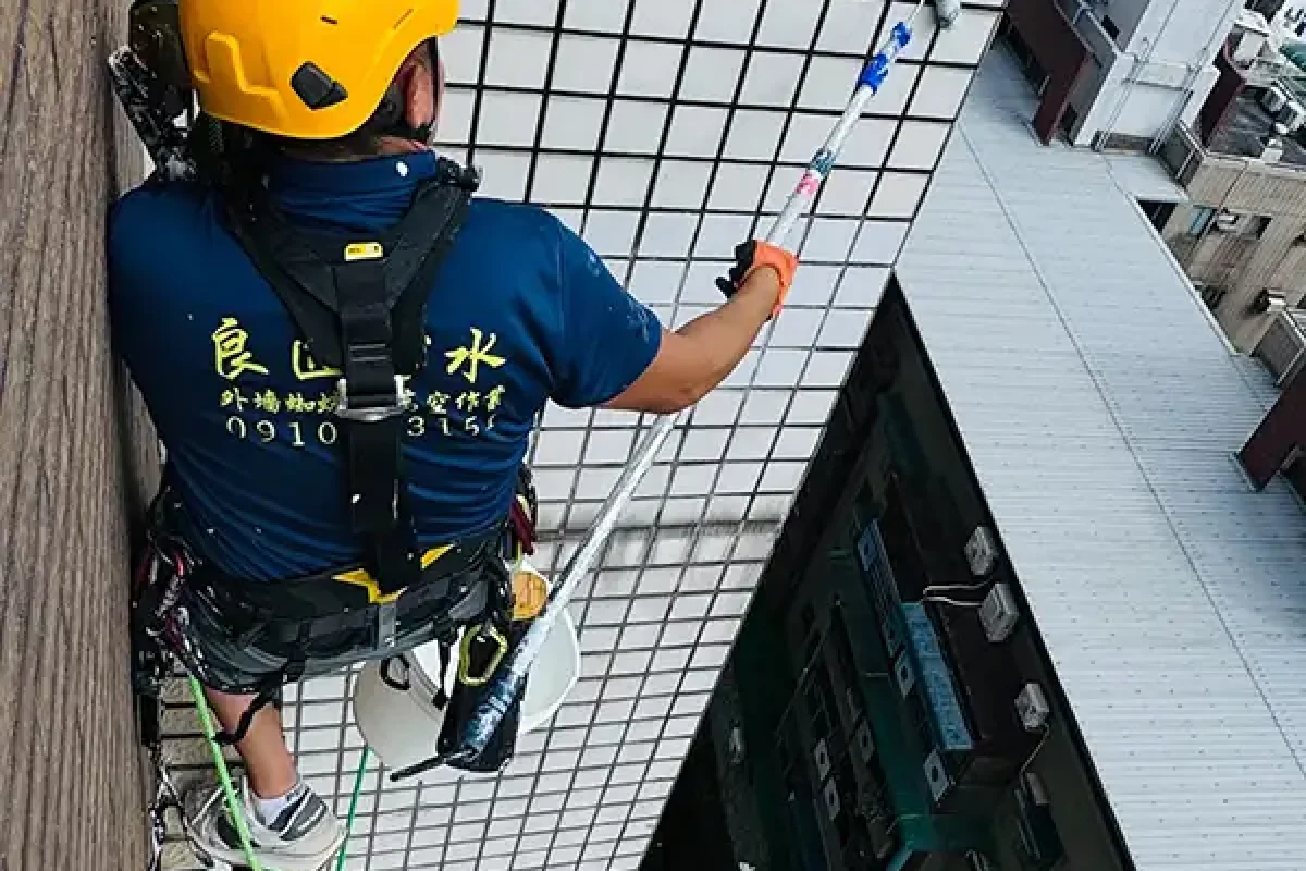 良匠企業社-外牆防水-屋頂防水-蜘蛛人清洗-外牆磁磚修補_projects_施工實錄_021